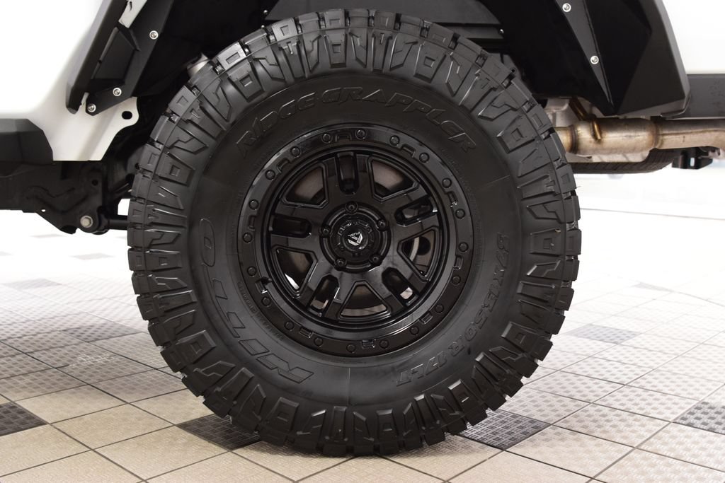 Used 2024 Jeep Gladiator Sport AWD/4WD image 26