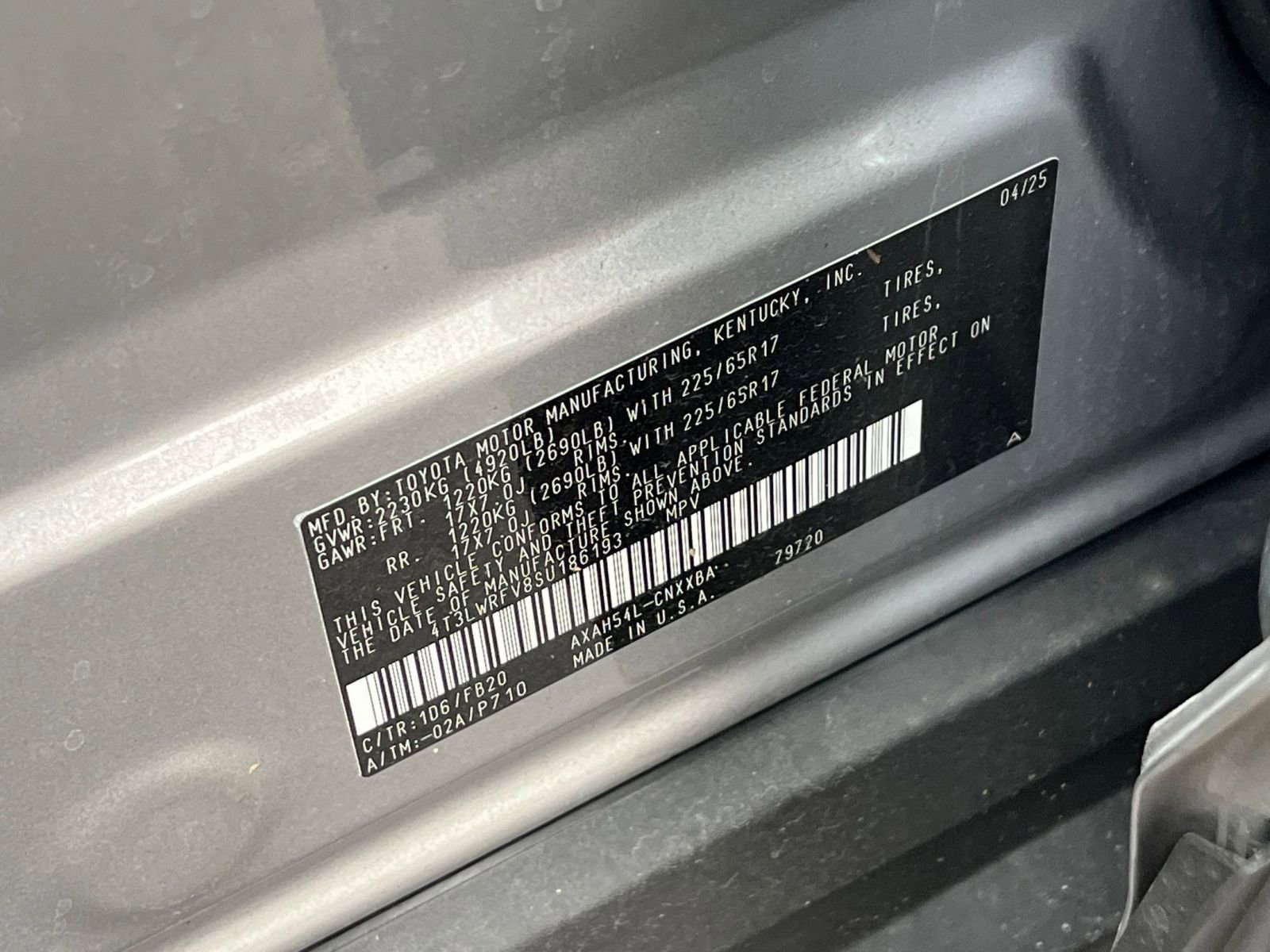 Used 2025 Toyota RAV4 LE image 28