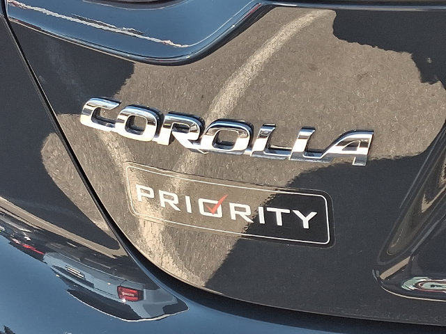 Used 2026 Toyota Corolla LE w/ LE Premium Package FWD image 9