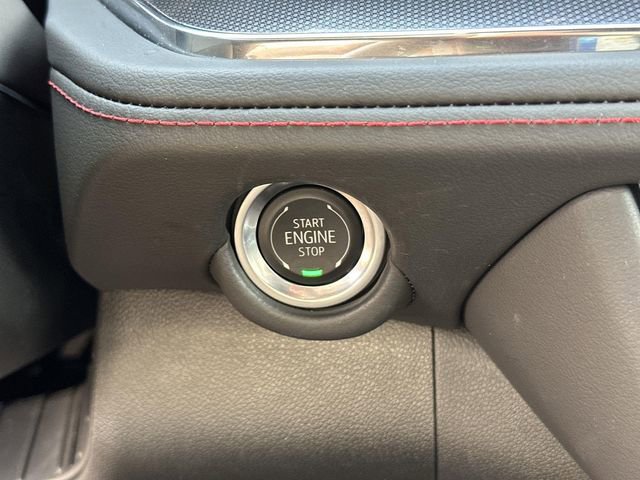 Used 2025 Chevrolet Suburban RST image 16