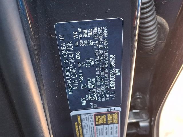 Used 2025 Kia Sportage LX image 21