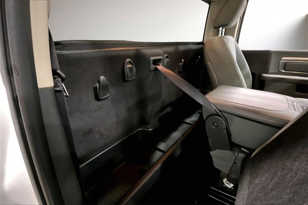 Used 2017 RAM 1500 Classic SLT image 23