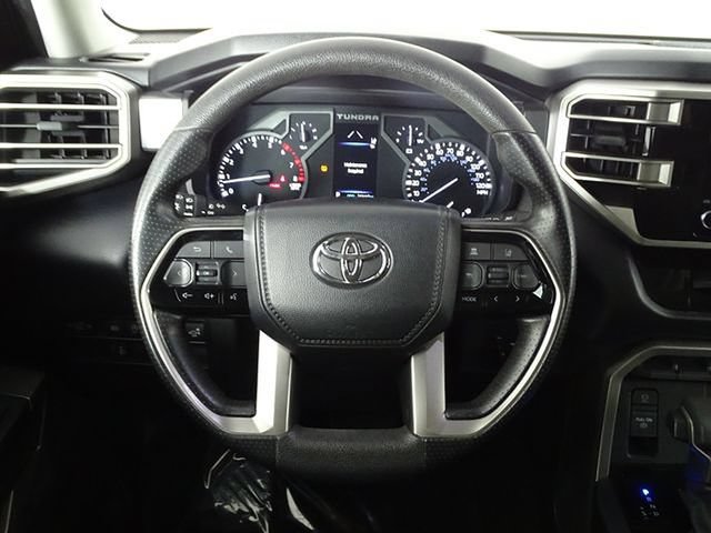 Used 2022 Toyota Tundra SR5 w/ SR5 Convenience Package AWD/4WD image 19