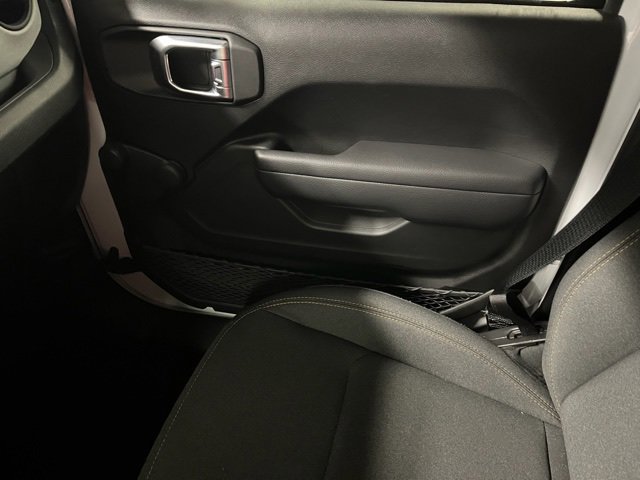 Used 2024 Jeep Gladiator Sport image 15