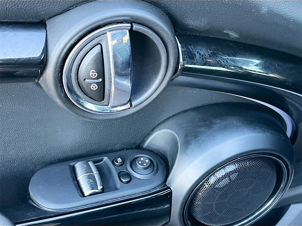 Used 2024 MINI Cooper S image 18