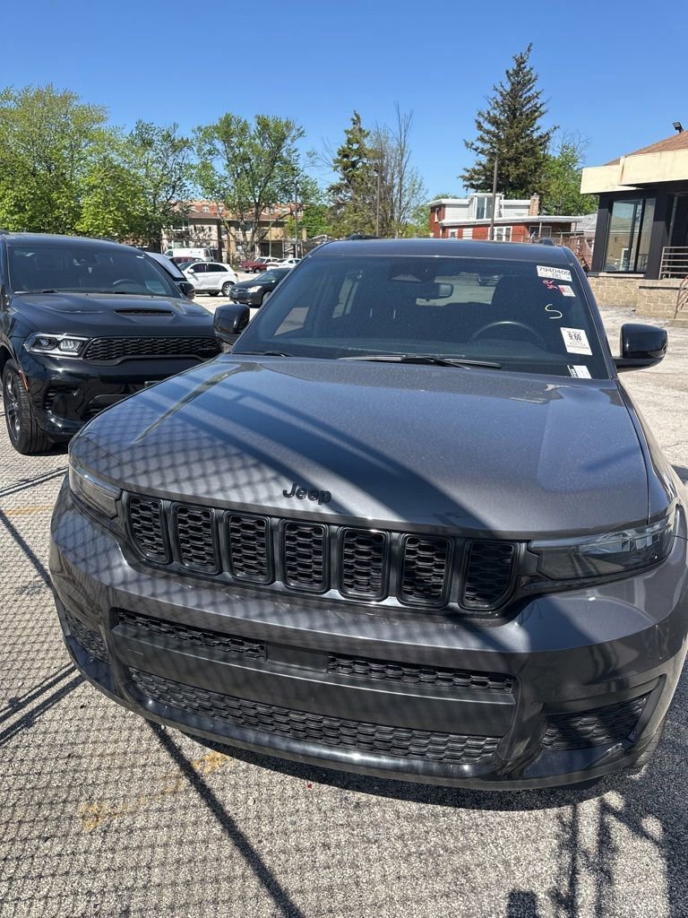 Used 2022 Jeep Grand Cherokee L Laredo