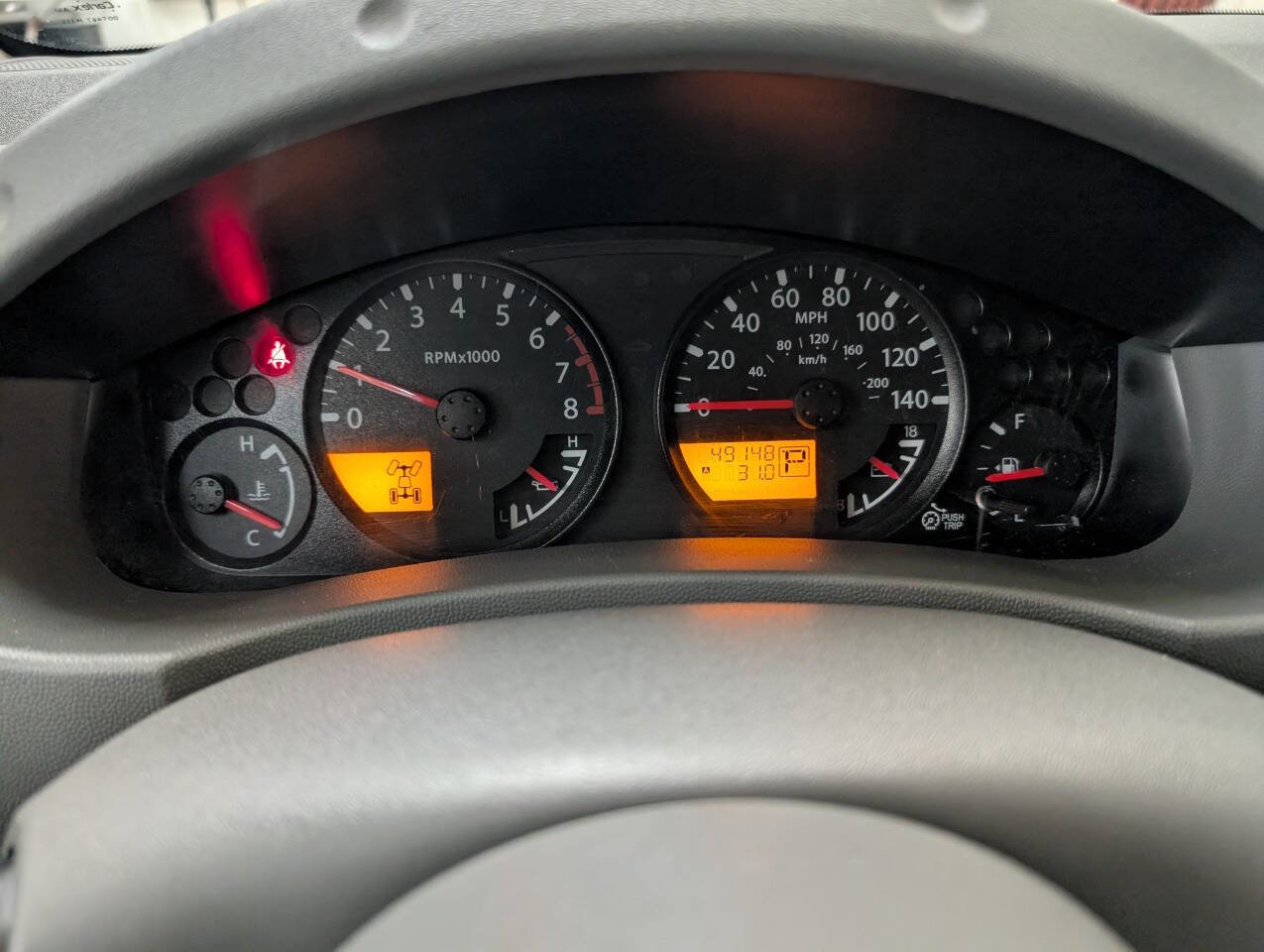 Used 2013 Nissan Frontier SV image 9