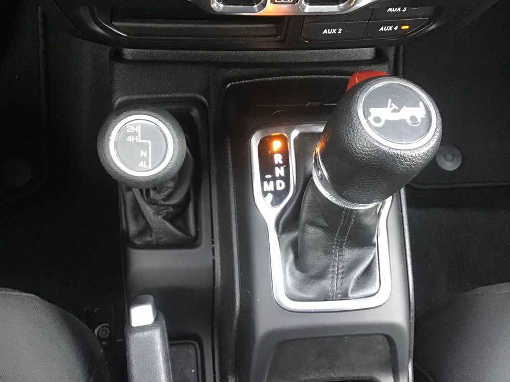 Certified 2018 Jeep Wrangler Unlimited Sport S image 15