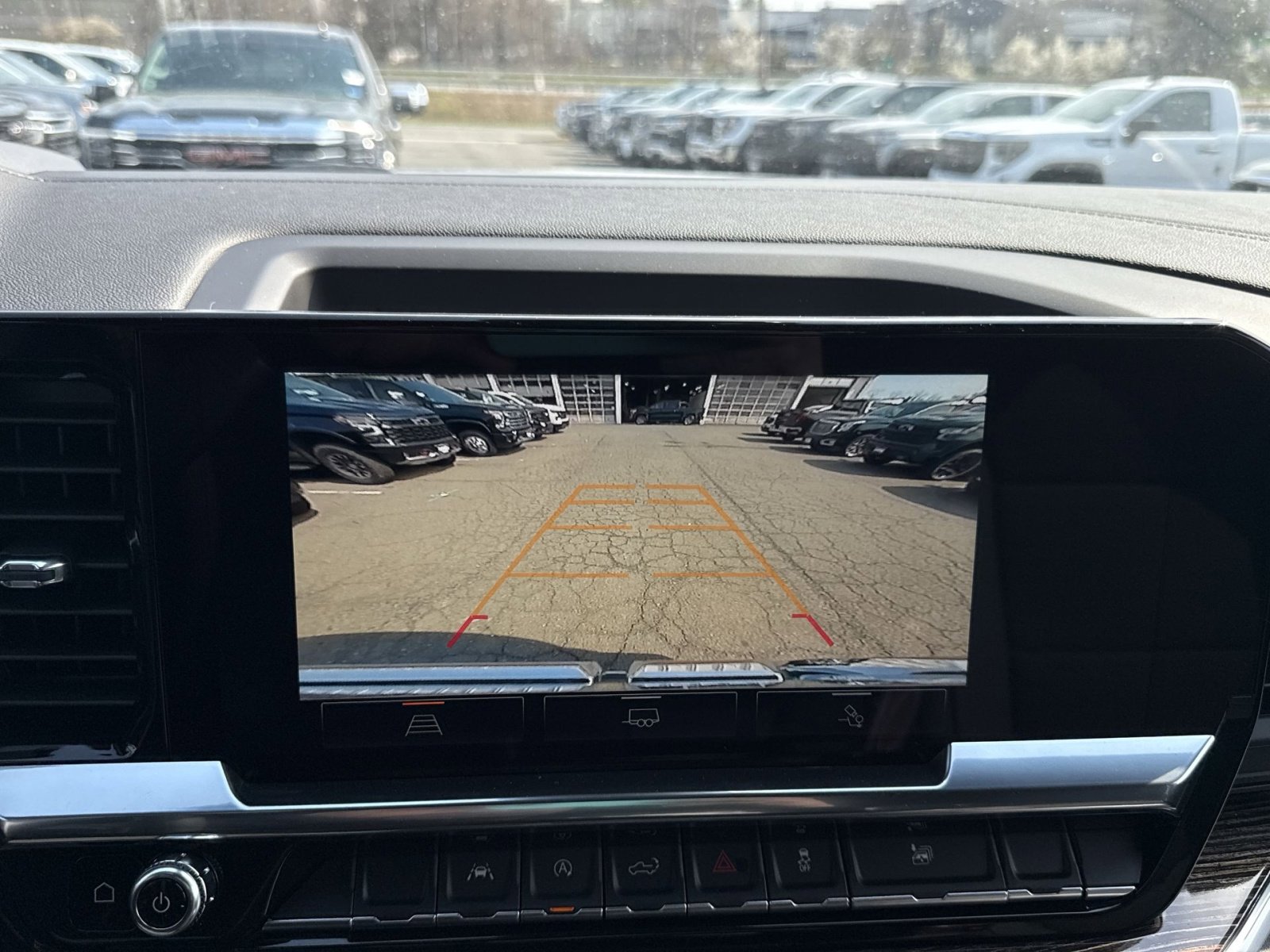 New 2026 GMC Sierra 1500 SLE w/ Preferred Package image 19