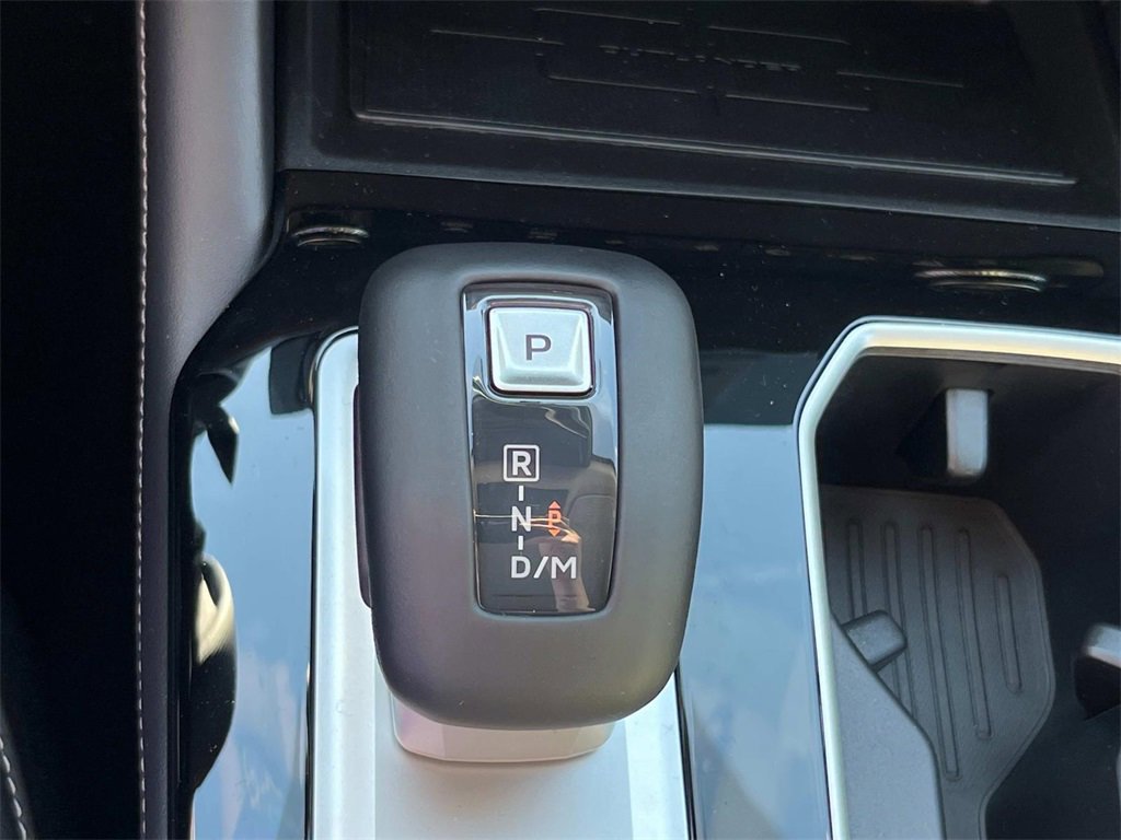 New 2025 Mitsubishi Outlander SE image 22