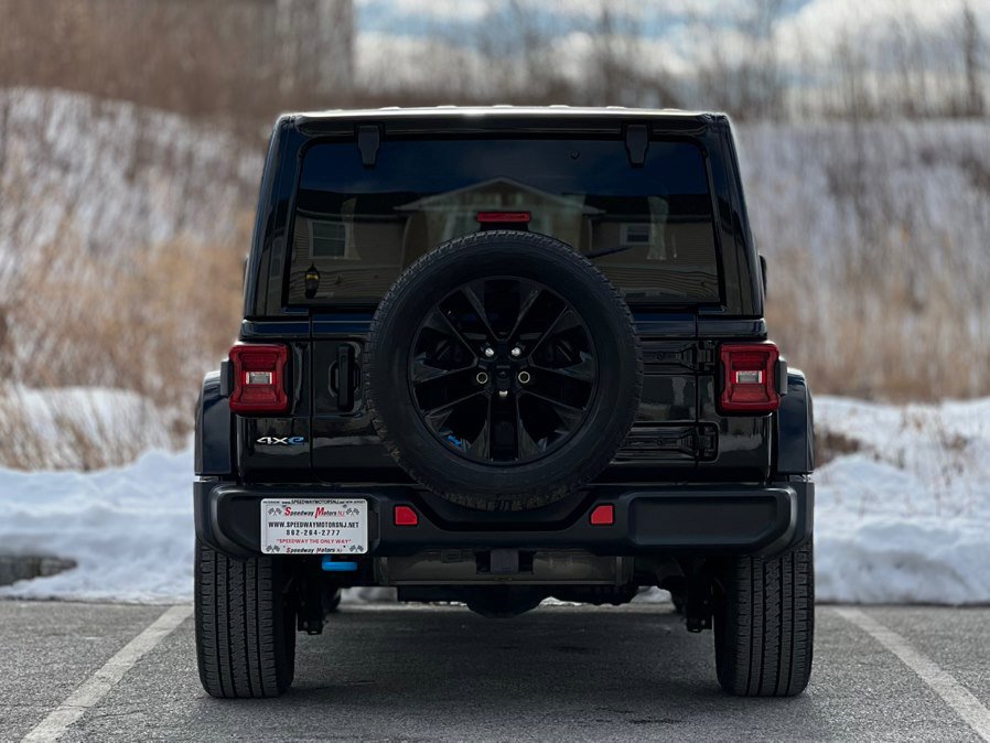 Used 2023 Jeep Wrangler Sahara w/ Cold Weather Group image 7