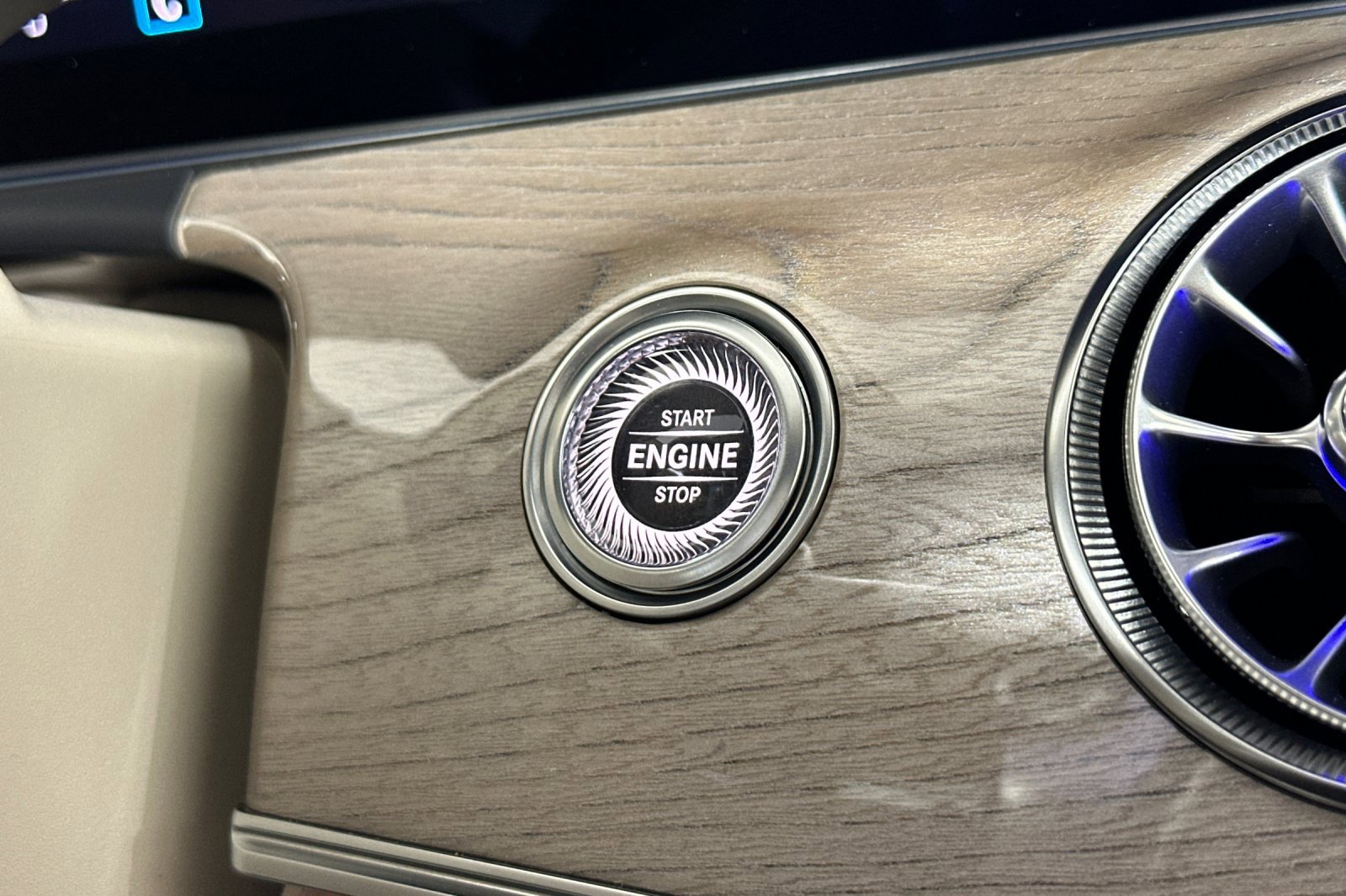 Used 2023 Mercedes-Benz E 450 4MATIC Cabriolet image 20