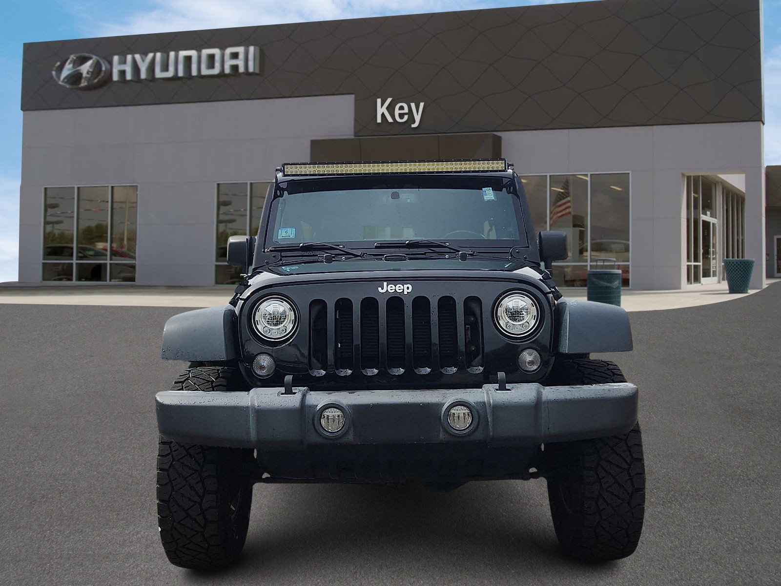 Used 2018 Jeep Wrangler Unlimited Rubicon w/ Connectivity Group AWD/4WD image 8