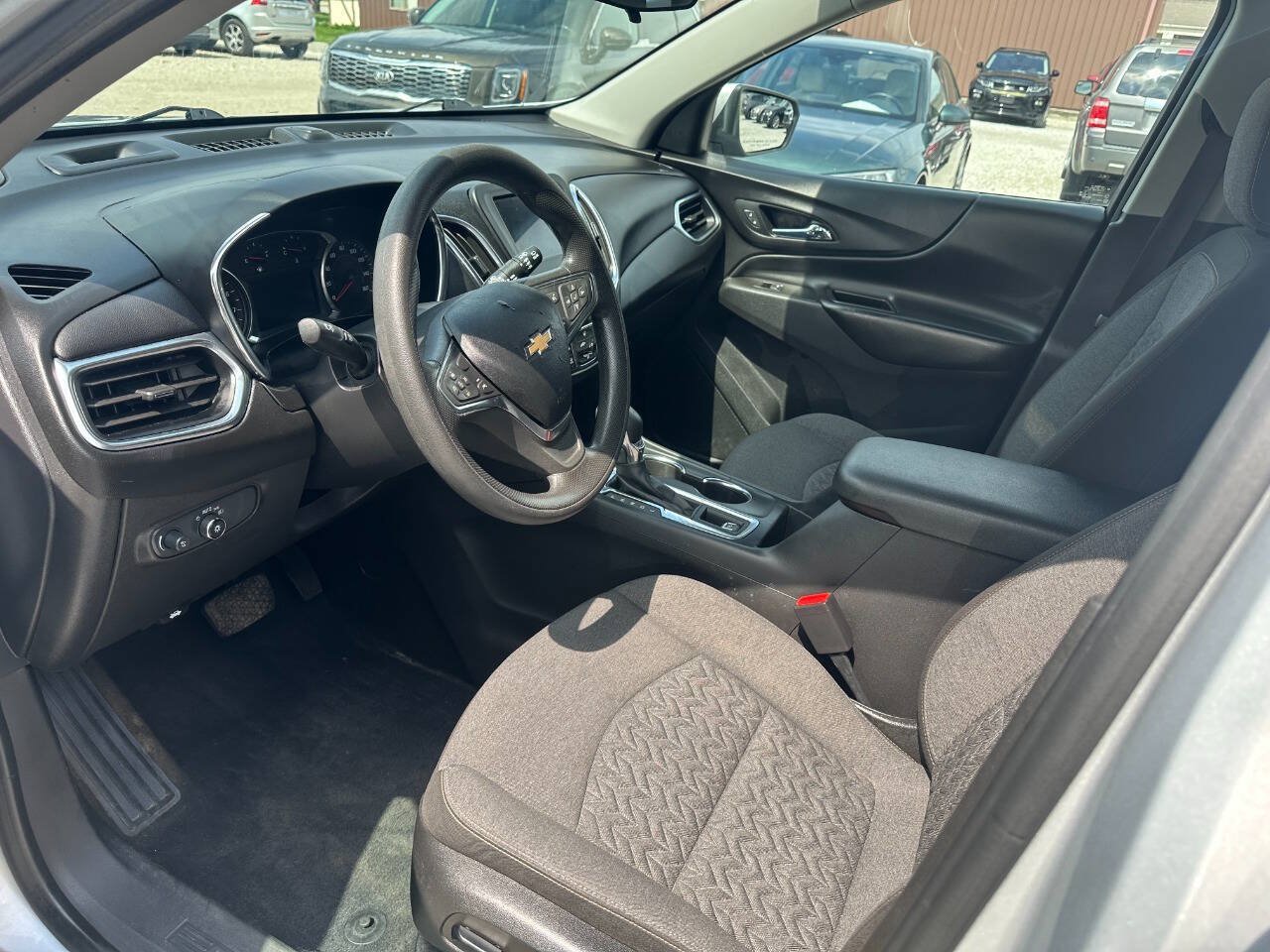 Used 2022 Chevrolet Equinox LT AWD/4WD image 10