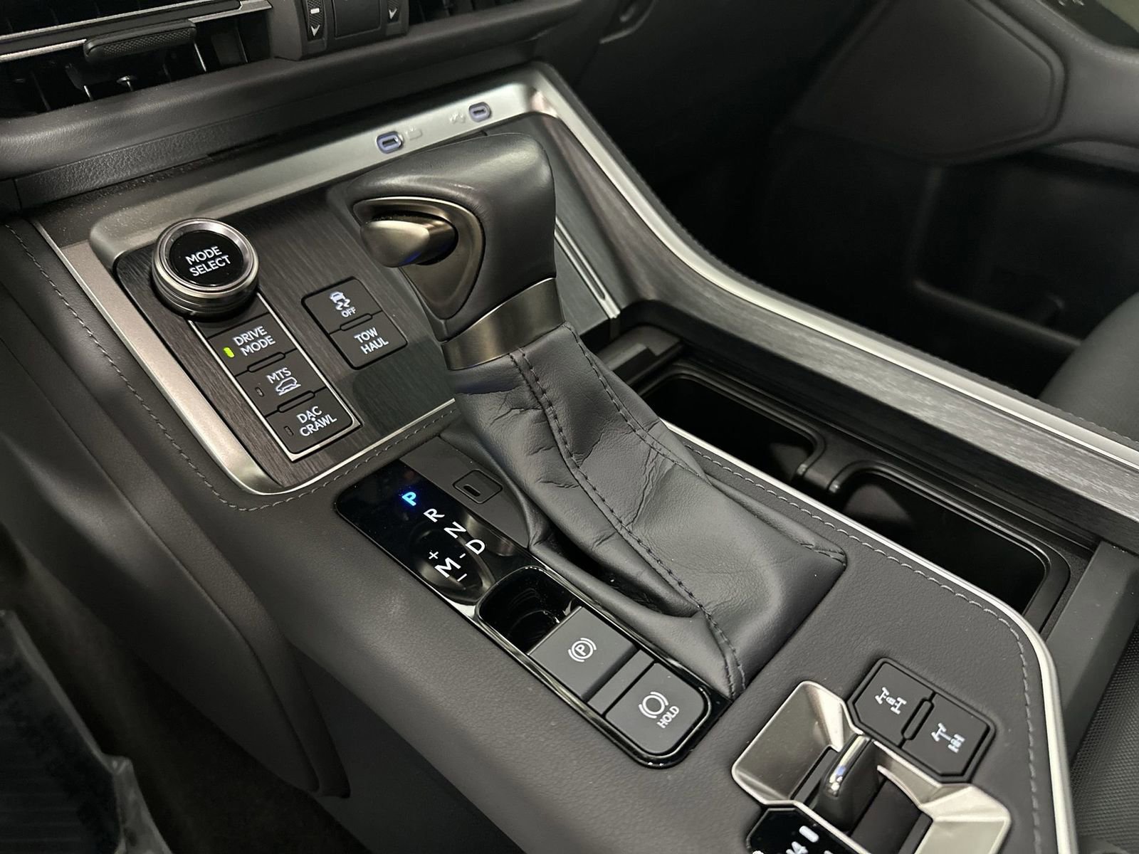 Used 2024 Lexus GX 550 image 20