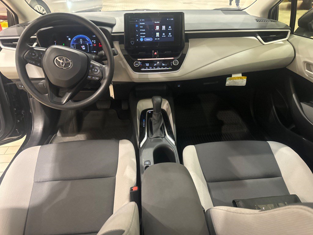 Certified 2026 Toyota Corolla LE FWD image 45
