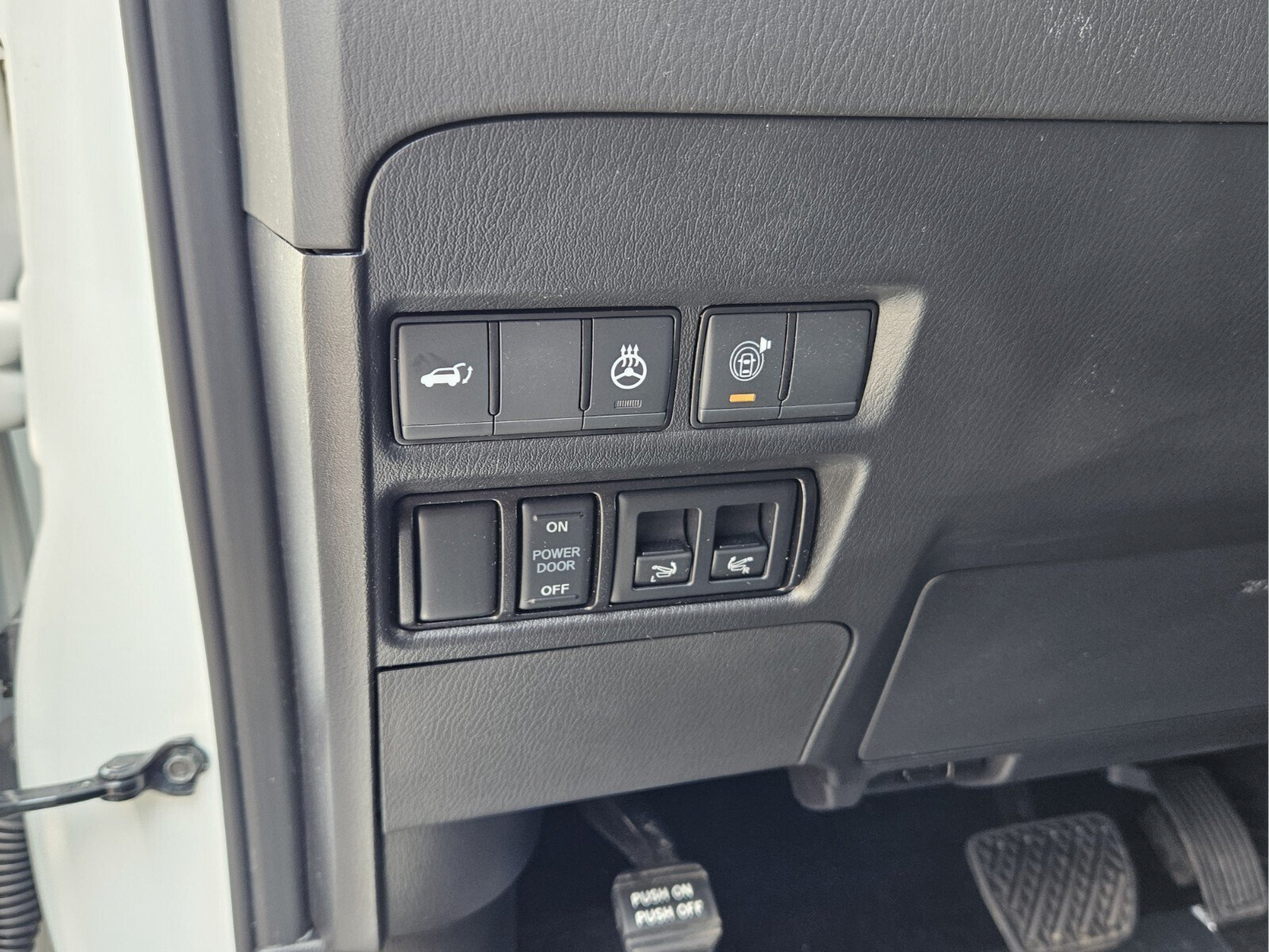 Used 2024 INFINITI QX80 Sensory AWD/4WD image 15