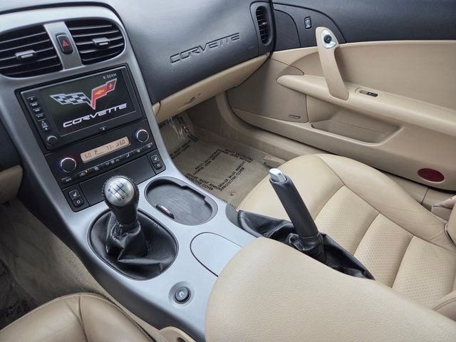 Used 2006 Chevrolet Corvette Convertible w/ Preferred Equipment Group RWD image 33