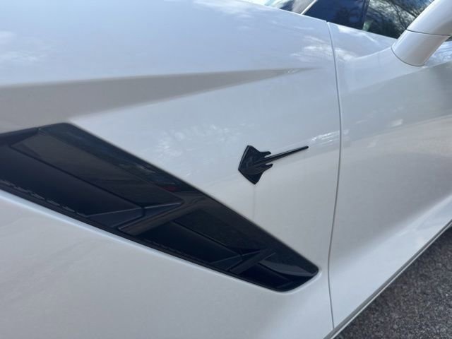 Used 2019 Chevrolet Corvette Stingray Coupe w/ Carbon Flash Badge Package RWD image 8