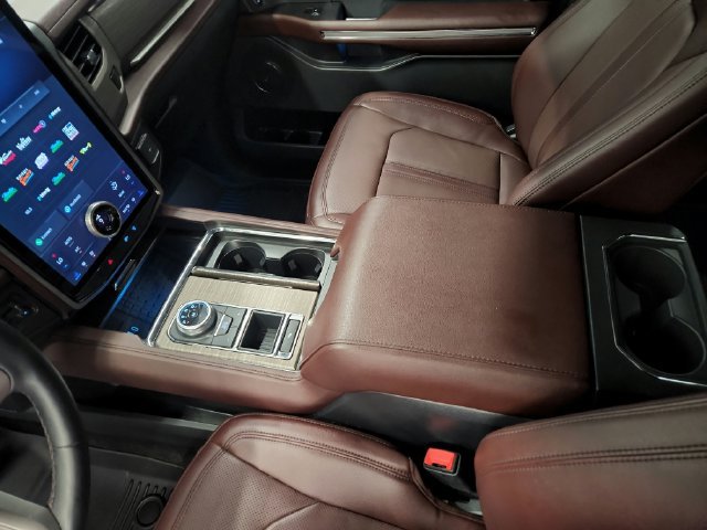 Used 2023 Ford Expedition Limited RWD image 32