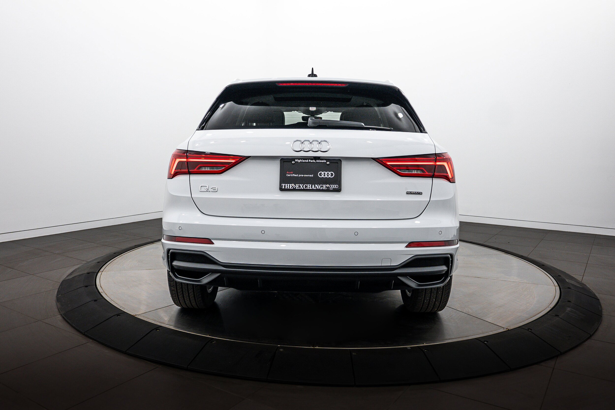 Certified 2023 Audi Q3 2.0T Premium w/ Convenience Package AWD/4WD image 21