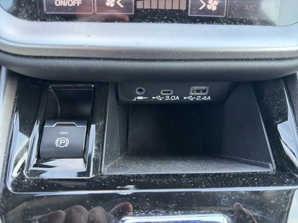 Certified 2025 Subaru Outback Premium image 35