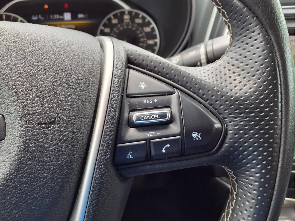 Used 2023 Nissan Maxima SL FWD image 23