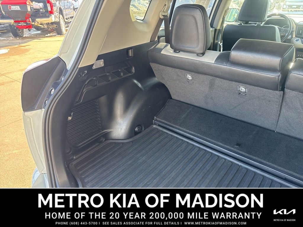 Used 2018 Toyota RAV4 Limited w/ Advanced Technology Package image 30