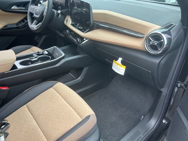 New 2026 Chevrolet Equinox ACTIV w/ Convenience Package III FWD image 17