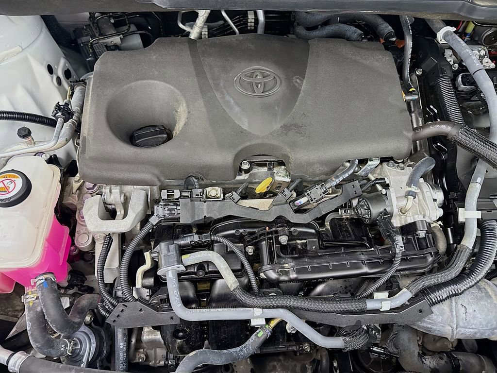 Certified 2022 Toyota Sienna XLE FWD image 27