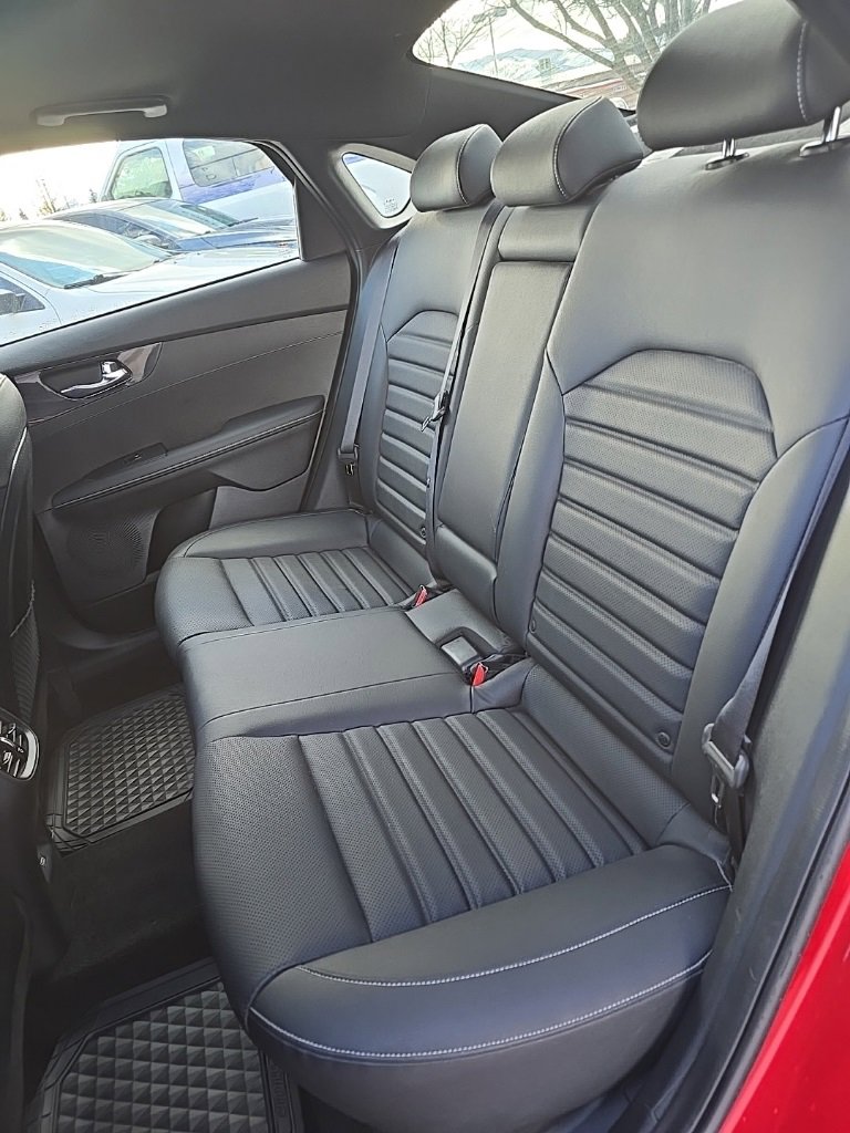 Used 2024 Kia Forte GT-Line w/ GT-Line Premium Package image 13