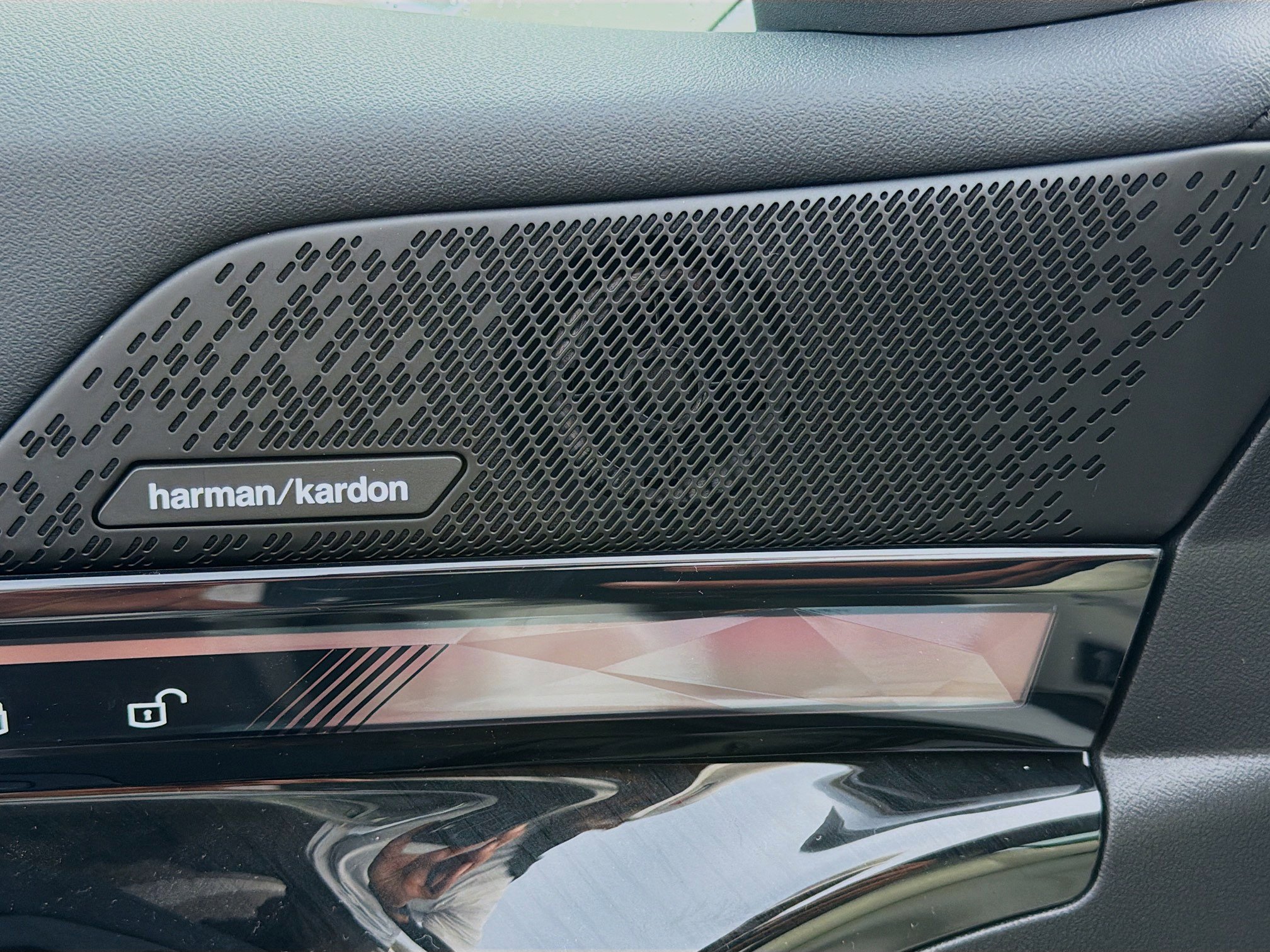 New 2026 BMW i5 eDrive40 image 24