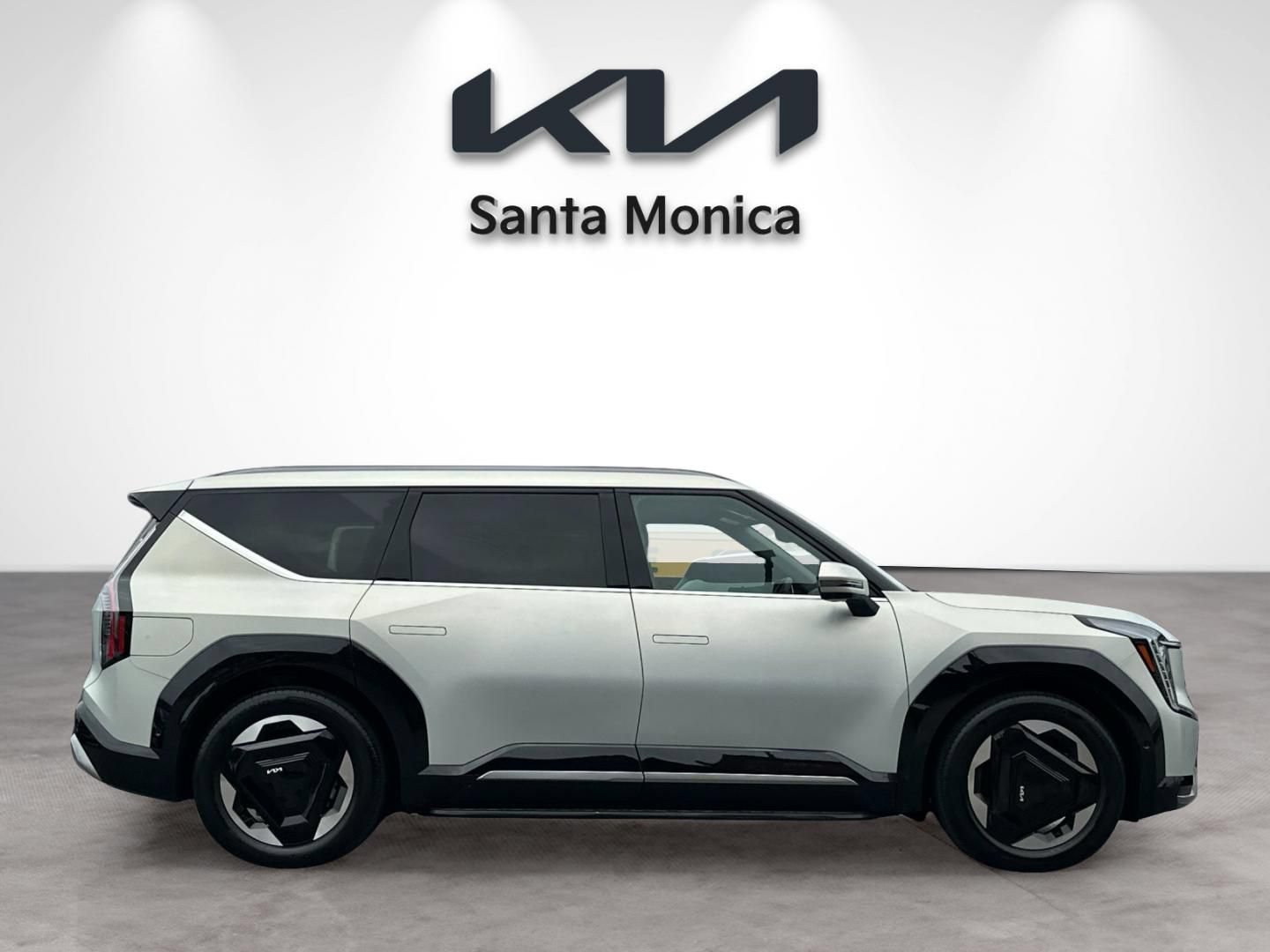 Certified 2024 Kia EV9 Land AWD/4WD image 8