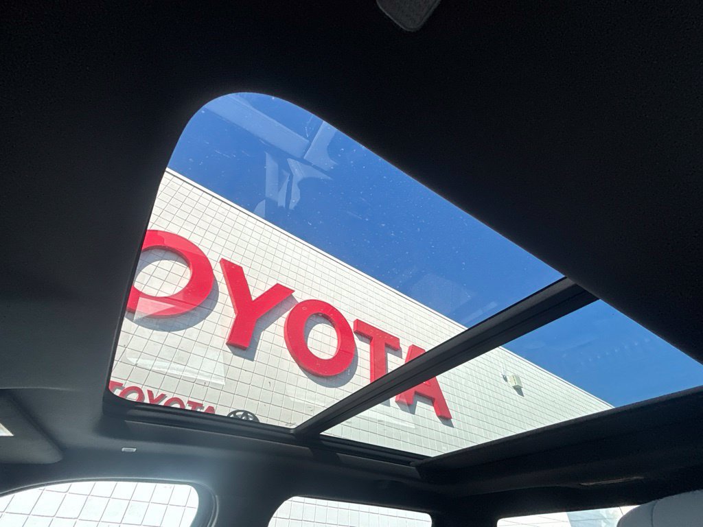 New 2026 Toyota Tundra Limited AWD/4WD image 18