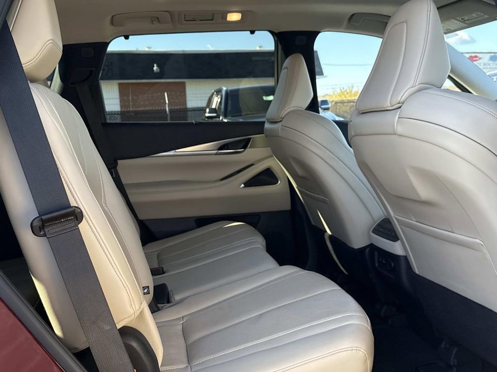 Certified 2022 INFINITI QX60 Luxe w/ Vision Package image 20