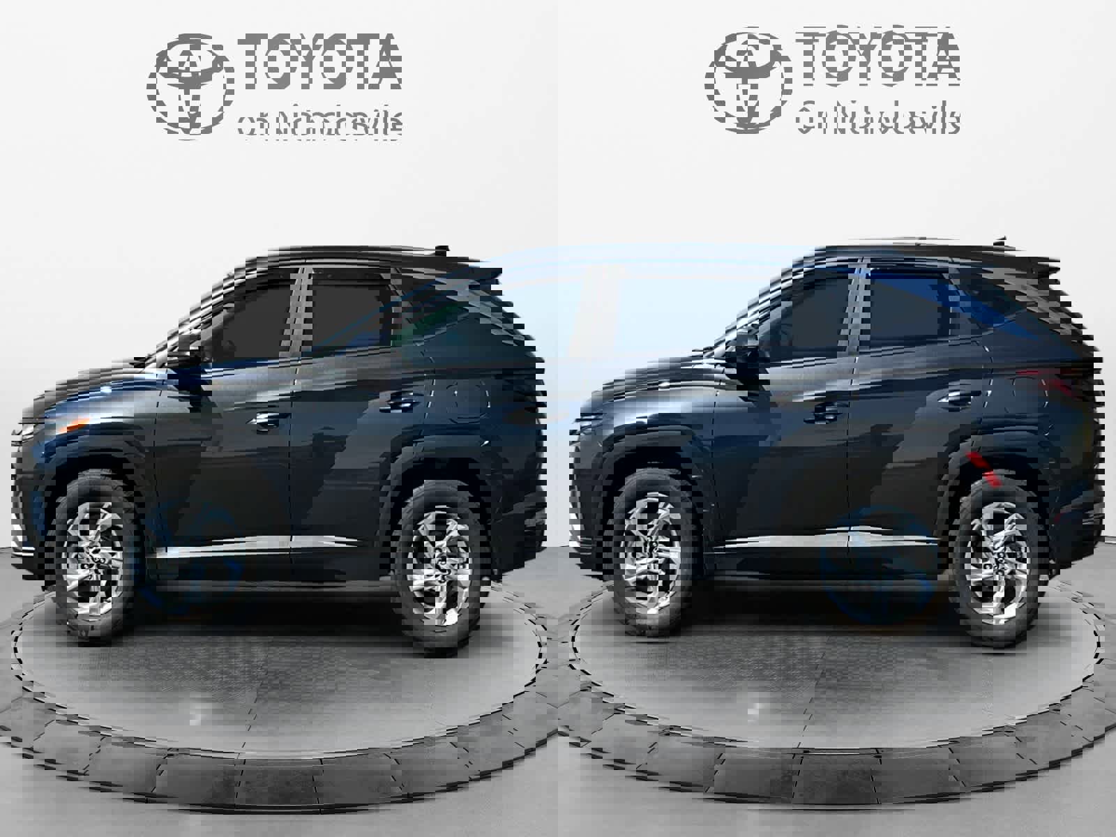 Used 2023 Hyundai Tucson SE image 3