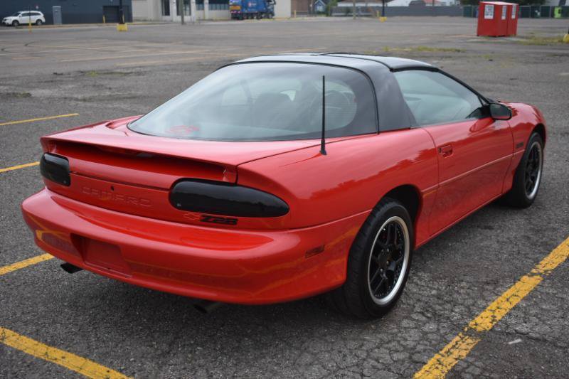 Used 1998 Chevrolet Camaro Z28 w/ Preferred Equipment Group 2 RWD image 12