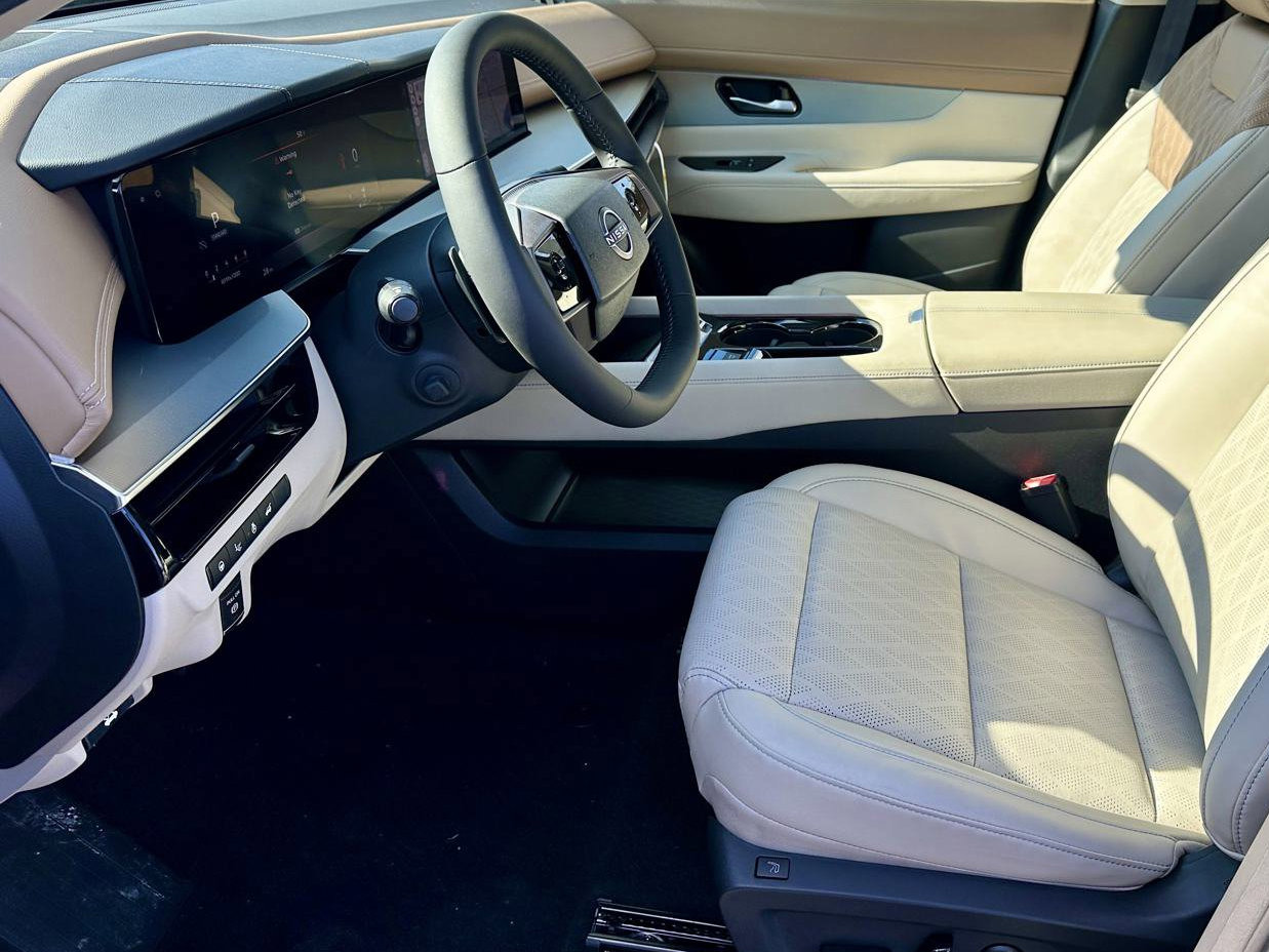 New 2026 Nissan Murano Platinum image 14