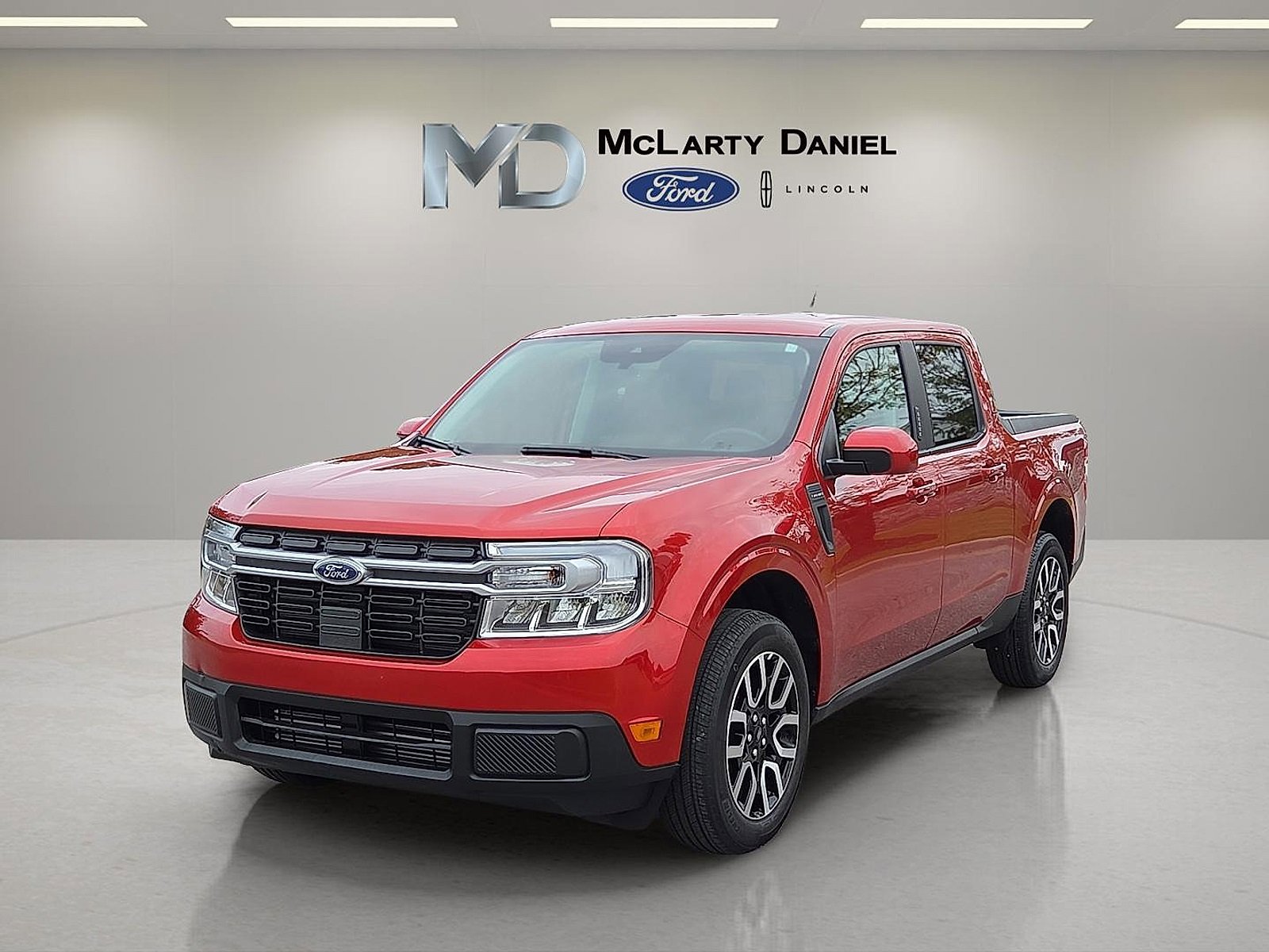 Certified 2022 Ford Maverick Lariat w/ Lariat Luxury Package image 2