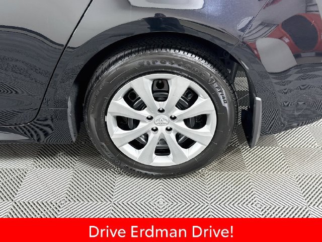 Certified 2026 Toyota Corolla LE FWD image 4