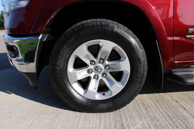 Used 2019 RAM 1500 Laramie AWD/4WD image 31