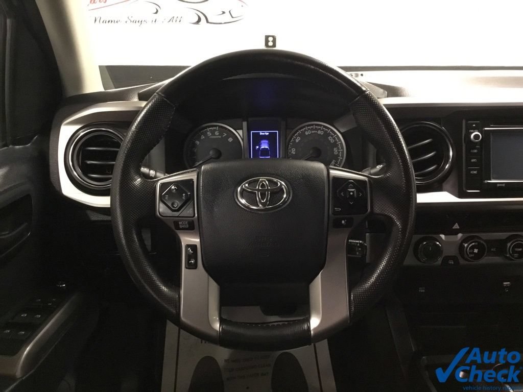 Used 2016 Toyota Tacoma SR5 w/ SR5 Appearance Package (SN) AWD/4WD image 48