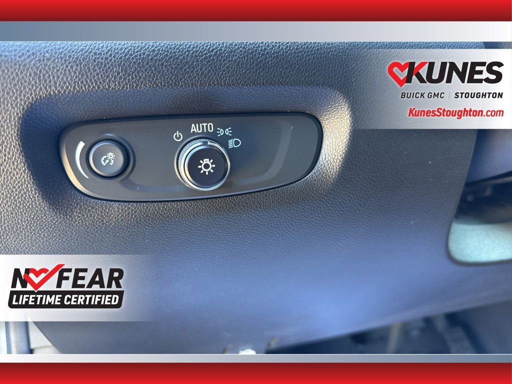 Used 2023 Chevrolet Traverse LT w/ LPO, Floor Liner Package image 21