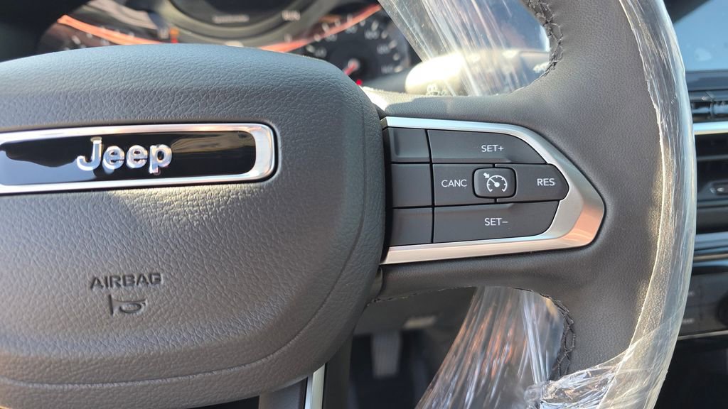 New 2026 Jeep Compass Latitude image 15