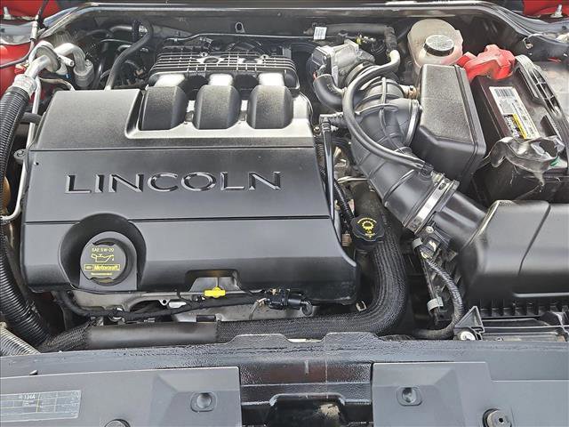Used 2009 Lincoln MKS image 25