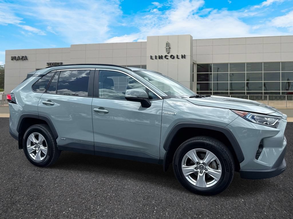 Used 2020 Toyota RAV4 XLE w/ Convenience Package AWD/4WD image 1