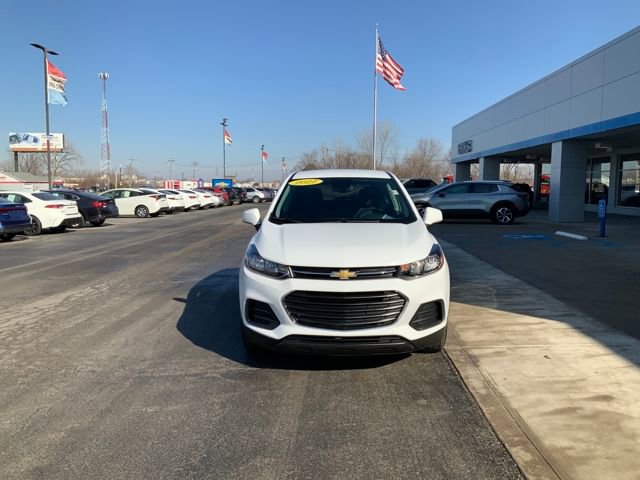 Used 2022 Chevrolet Trax LS w/ Tint and Cruise Package image 3