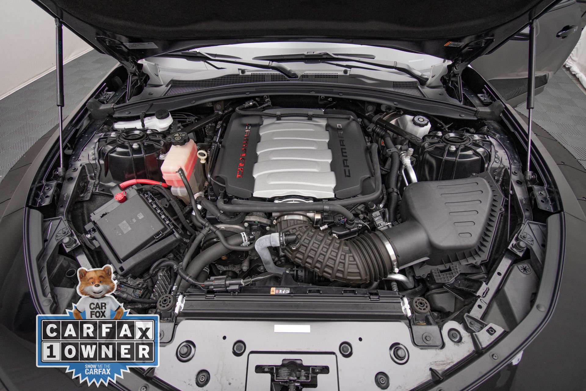 Used 2018 Chevrolet Camaro SS RWD image 32
