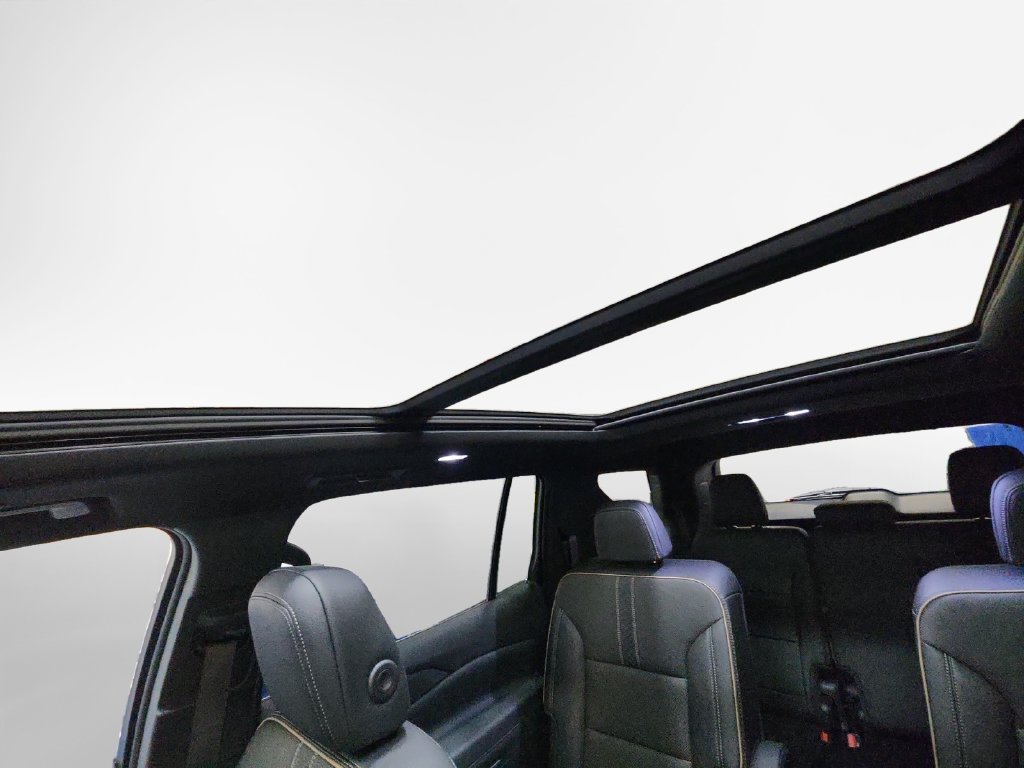 Certified 2025 Chevrolet Traverse High Country w/ LPO, Floor Liner Package AWD/4WD image 25