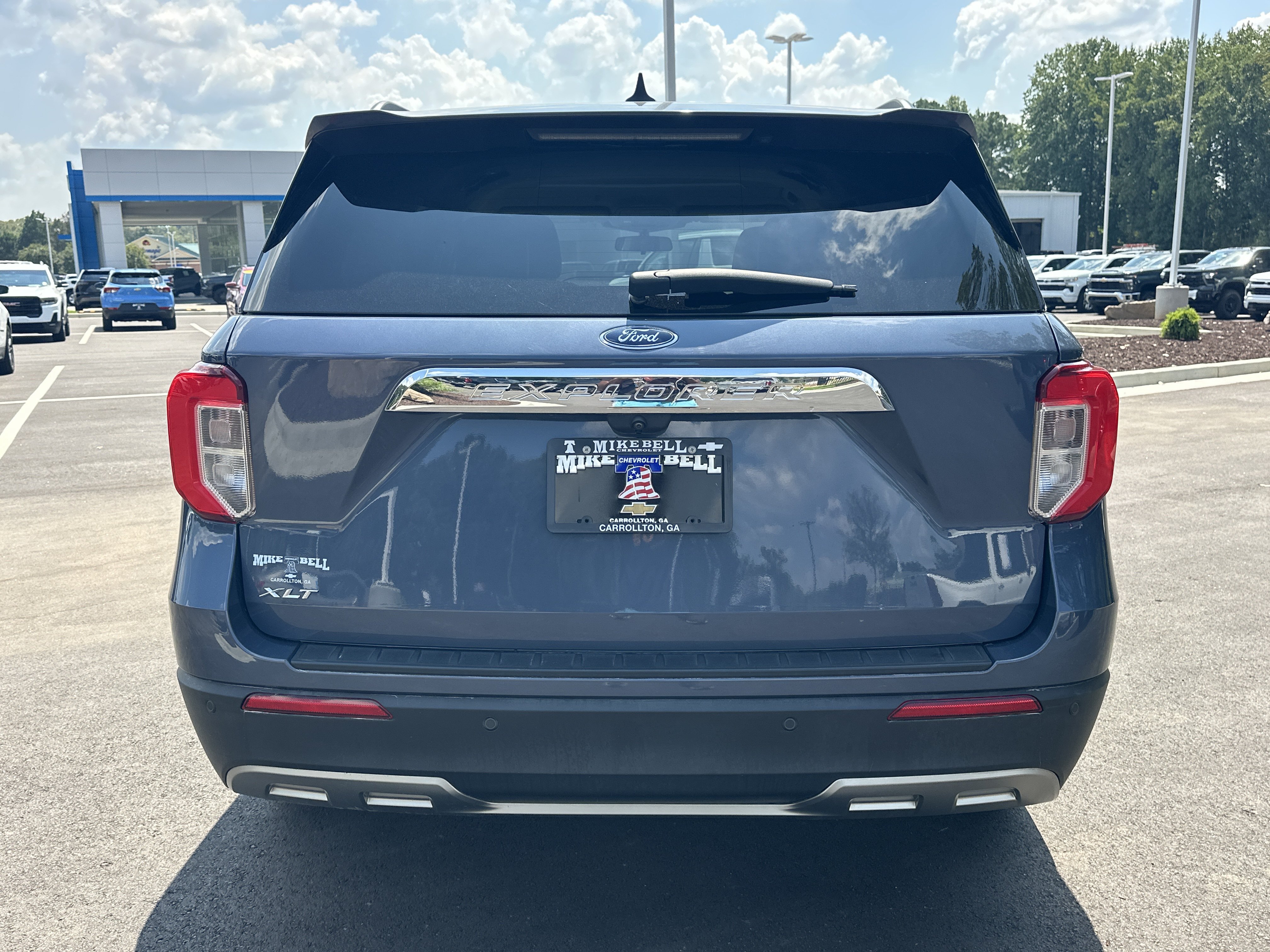 Used 2021 Ford Explorer XLT w/ Equipment Group 202A RWD image 7